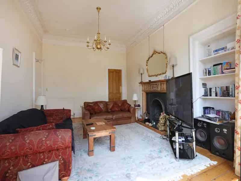 3 Bedroom Flat to Rent Near Edinburgh Universities