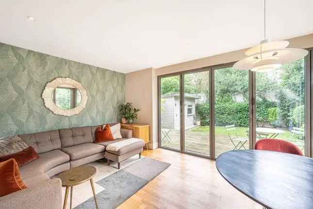 3 Bedroom Garden Flat Belsize Park NW3