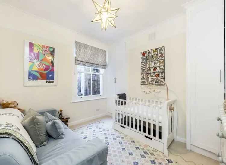 Flat For Sale in Upland Road, London, England