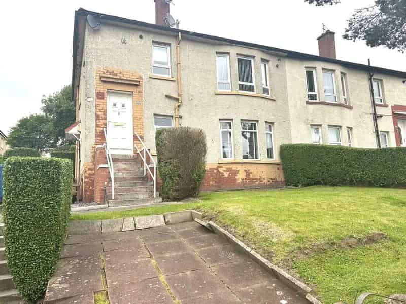 2 Bedroom Flat for Sale Larkhall