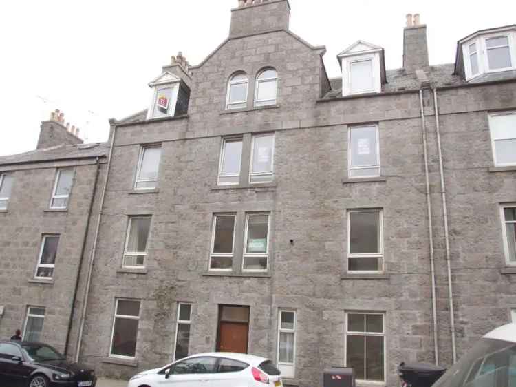 1 Bedroom Flat to Rent City Centre Top Floor