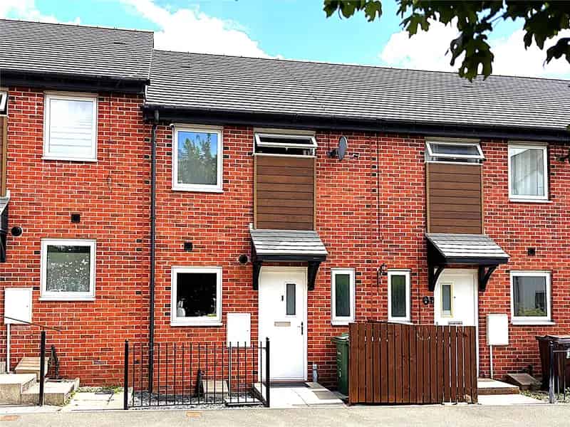 2-Bedroom Townhouse Near St James Hospital