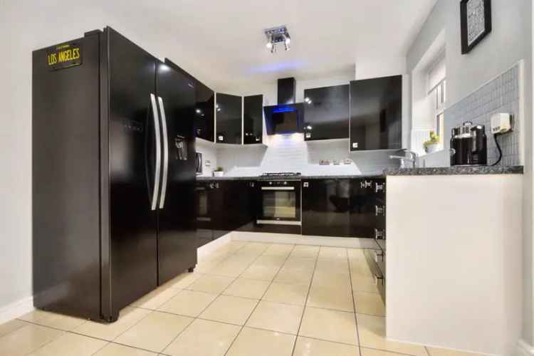 Four Bedroom Semi Detached House Lofthouse WF3