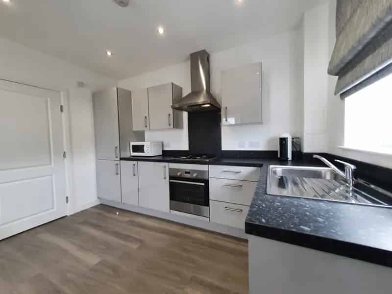 2 Bedroom Flat To Rent