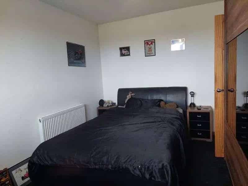3 Bed Flat for Sale in Poole