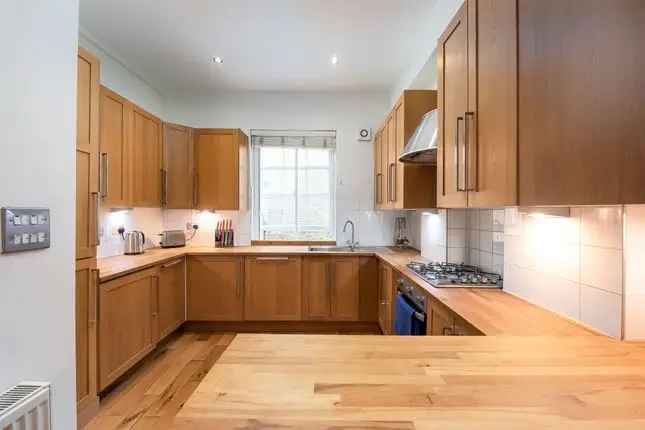 Maisonette to rent in Britten Street, Chelsea, London SW3