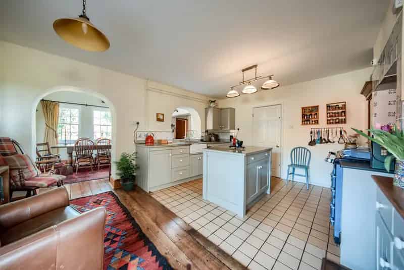 5 Bedroom Grade II Listed Home with Garden Room and Spectacular Views
