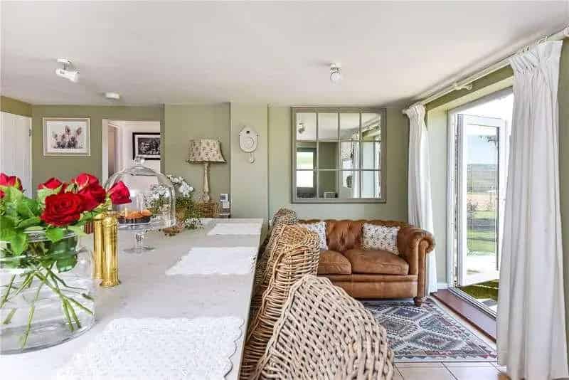 3 Bed Semi-Detached Cottage For Sale