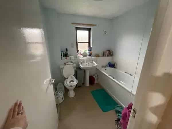Spacious Home with Parking Own Front Door Lovely Neighbours