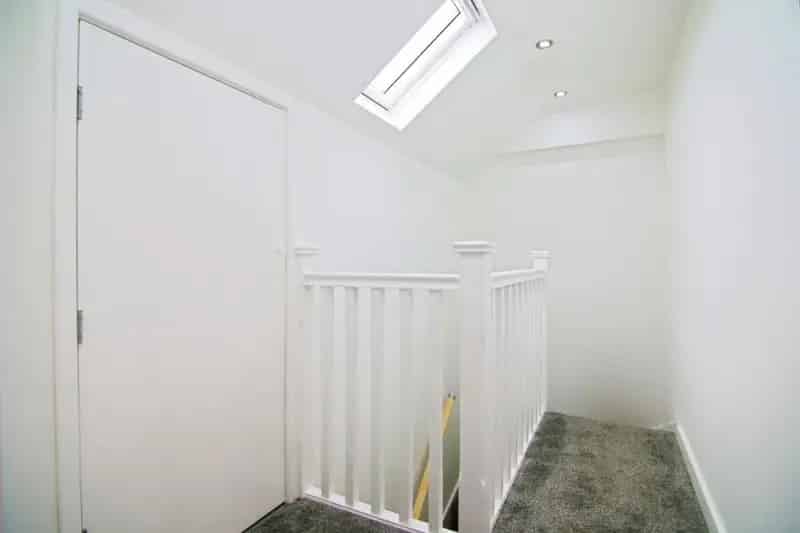 5 Bed House For Sale - Immaculately Refurbished Family Home