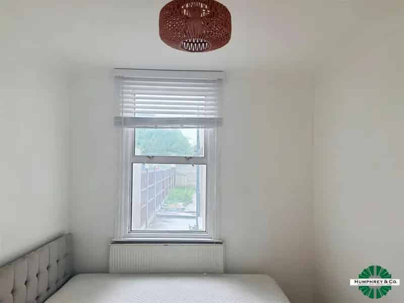 2 Bedroom Flat to Rent Leyton Newly Refurbished Garden Available Now