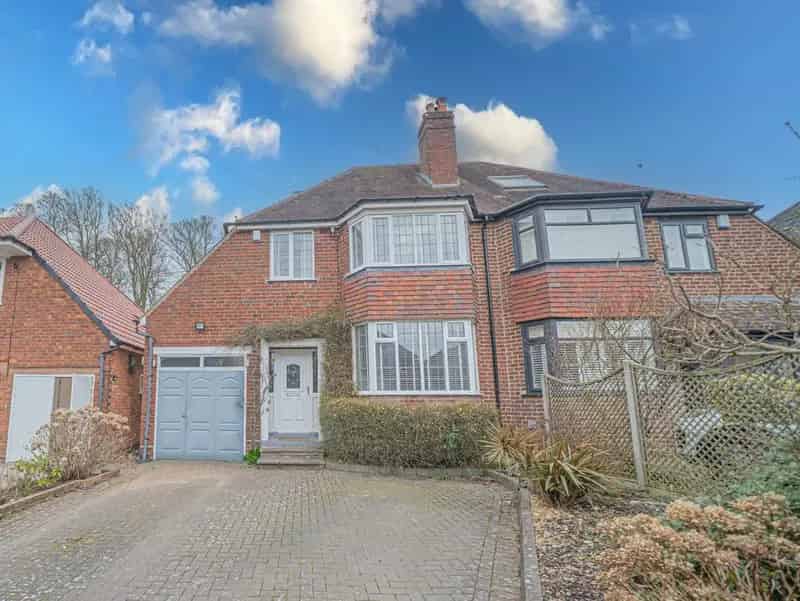 4 Bedroom Semi-Detached House for Sale
