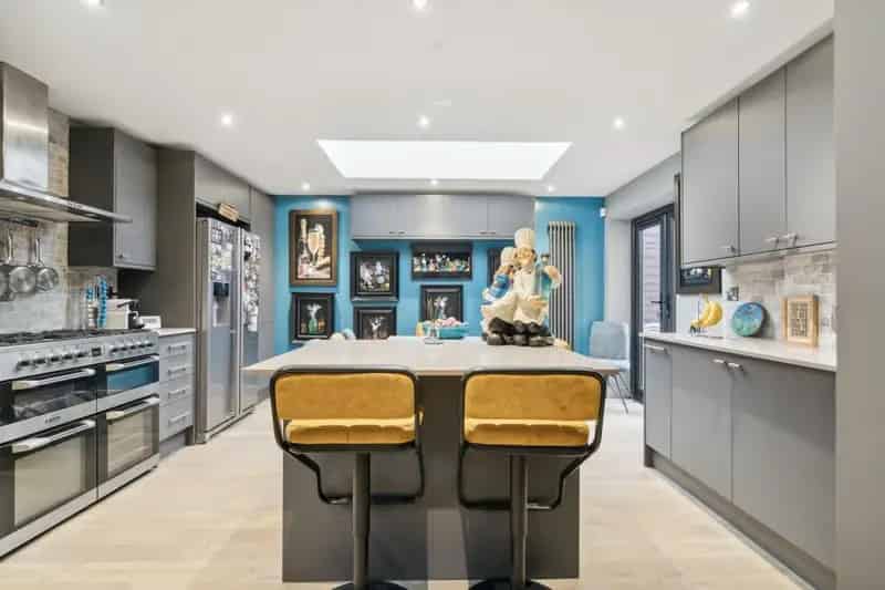 4 Bedroom Detached House for Sale Prentice Grove Shenley Brook End