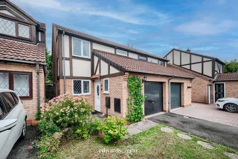 2 Bedroom Semi Detached House For Sale Monkspath