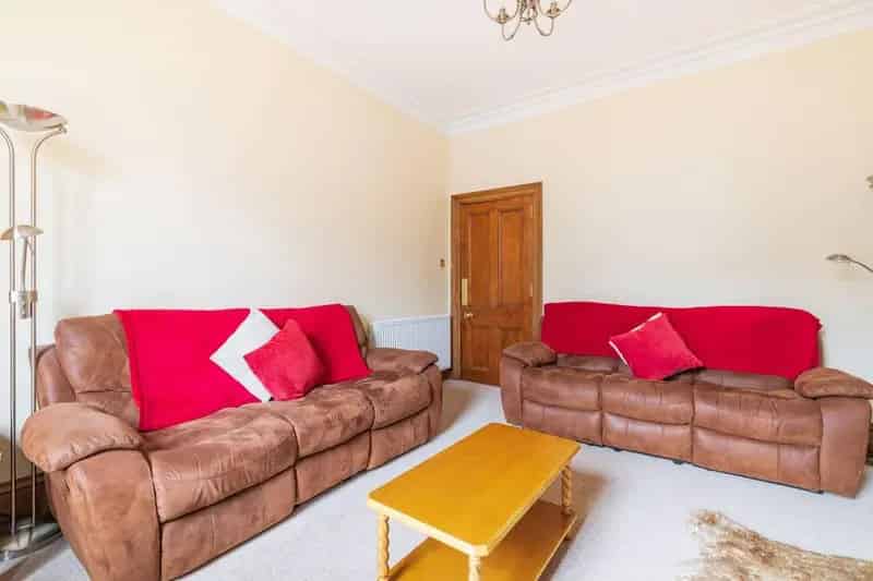 2 Bedroom Apartment for Sale in Scotland