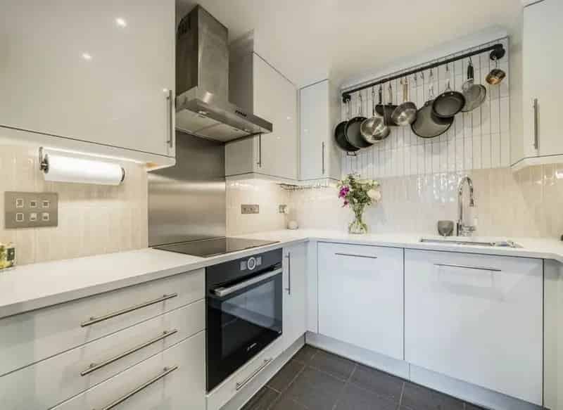 2 Bed 2 Bath Refurbished Apartment Near Broadway Market