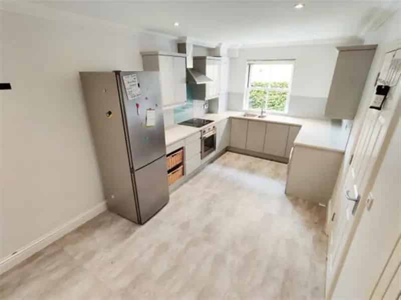 4 Bed Townhouse with Stunning Kitchen Diner and Secluded Garden