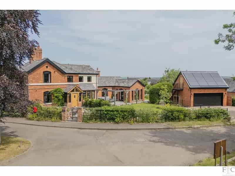 Detached House for sale with 3 bedrooms, Main Street, East Farndon