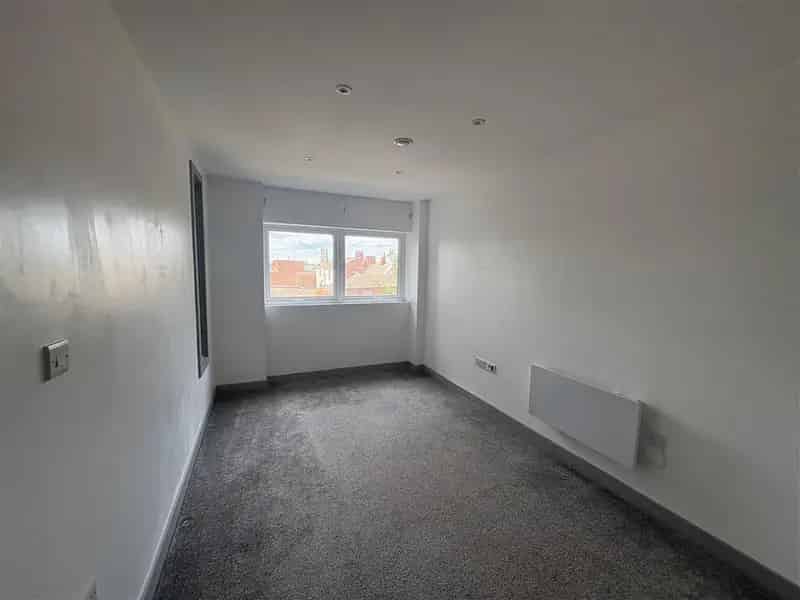 1 Bedroom Town Centre Apartment Available Now