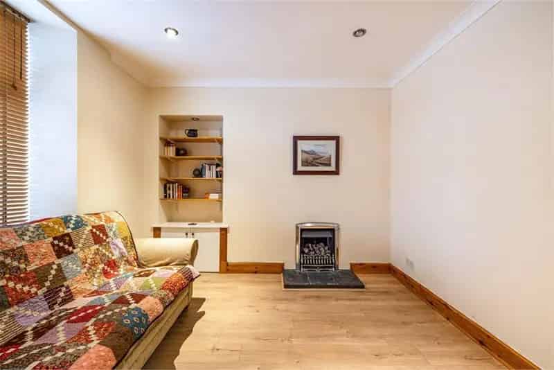 2 Bed Maisonette Flat for Sale