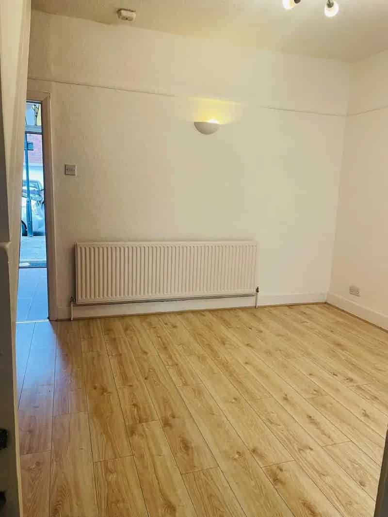 2 Bedroom Terraced House to Rent Plaistow E13