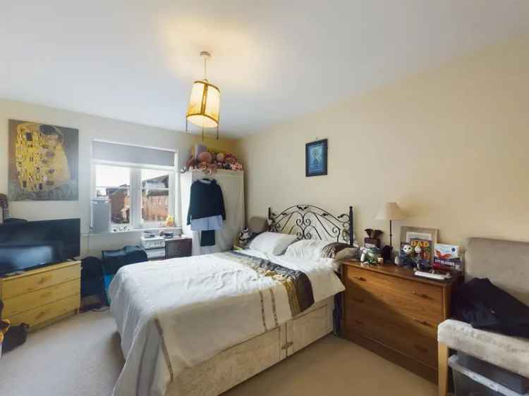 Apartment For Sale in Lincoln, England