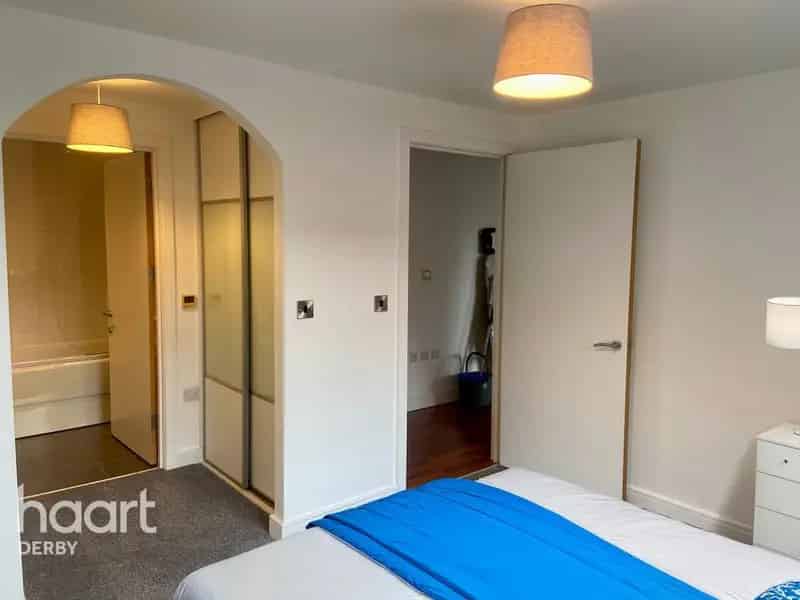 2 Bedroom Apartment for Sale - No Sale No Fee