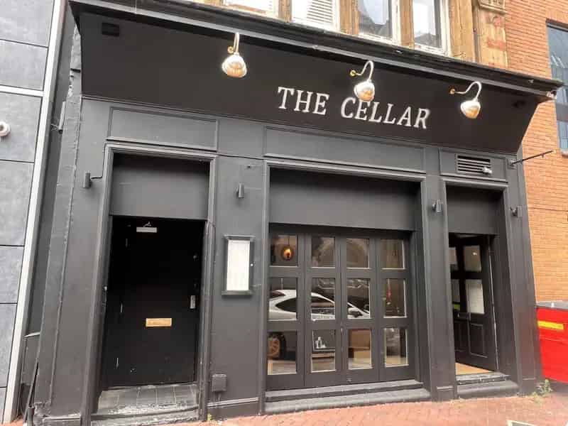Restaurant to Let Reading Town Centre - 60 Covers
