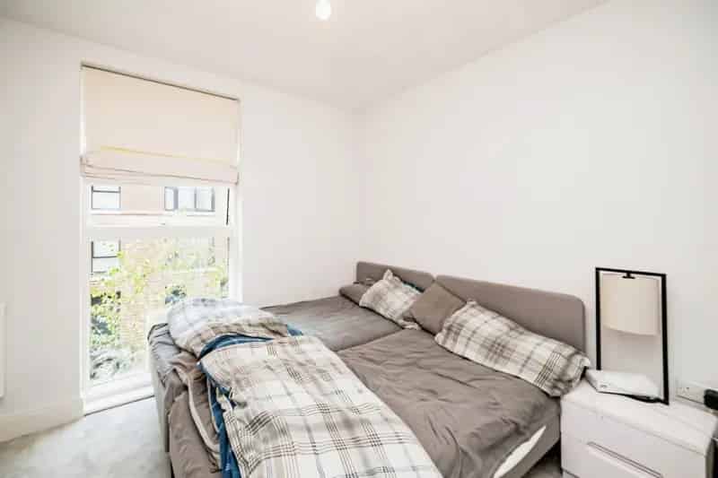 Horlicks Factory 1-Bed Apartment Modern Amenities Long Lease