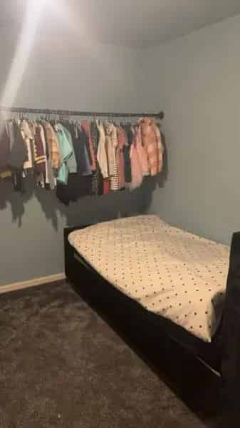 3 Bed House with Garden Close to Amenities