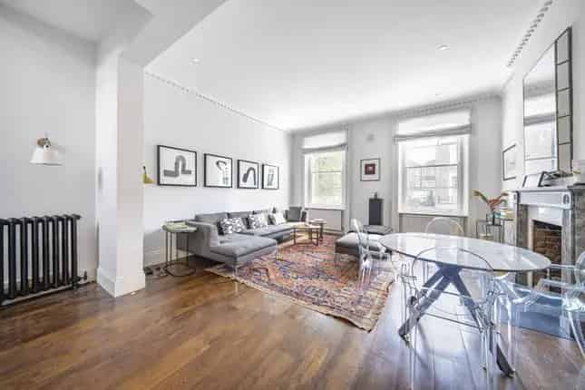 3 Bedroom Duplex Flat for Sale in Chelsea SW10