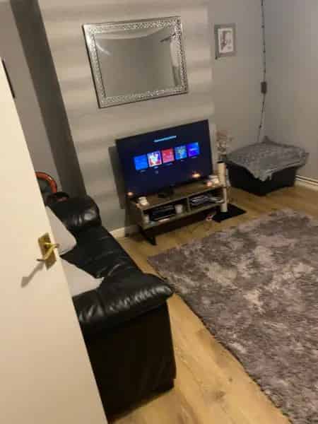 Large Ground Floor 2 Bedroom Flat