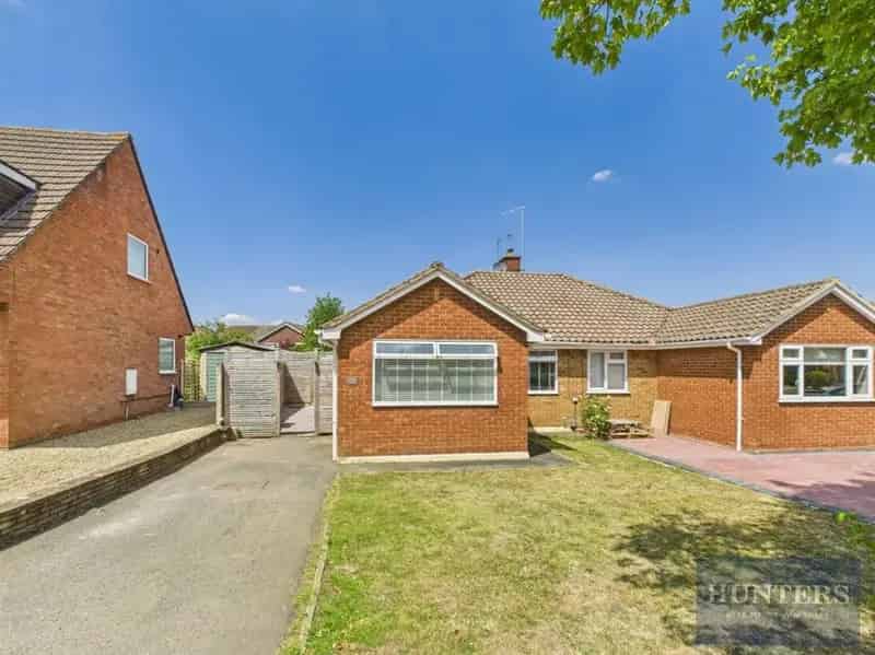 2 Bedroom Semi-Detached Bungalow For Sale