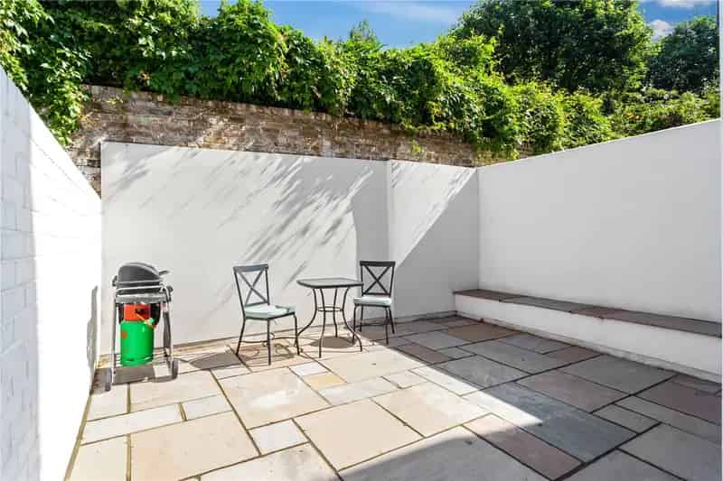 1 Bedroom Flat Highbury London Garden Flat Recently Refurbished