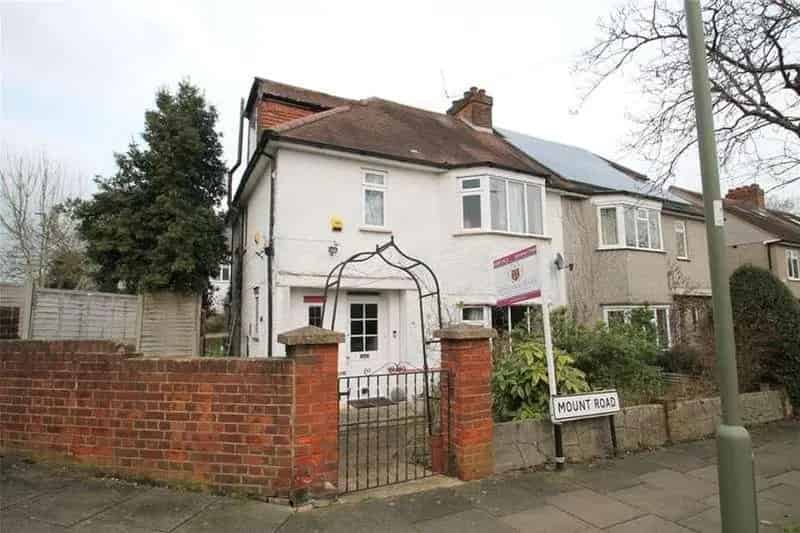 4 Bedroom Semi-Detached House For Sale