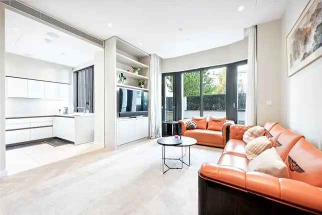 Luxury 3-Bedroom Flat Holland Park London W11