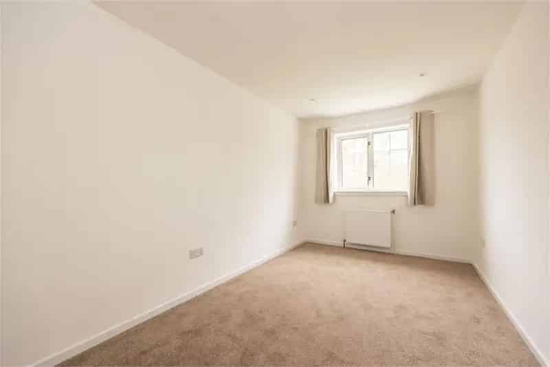 3 Bed Terraced House Penicuik - Modern Renovation