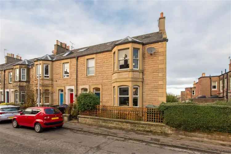 2 Bed Flat - Lower with 1 Reception Room