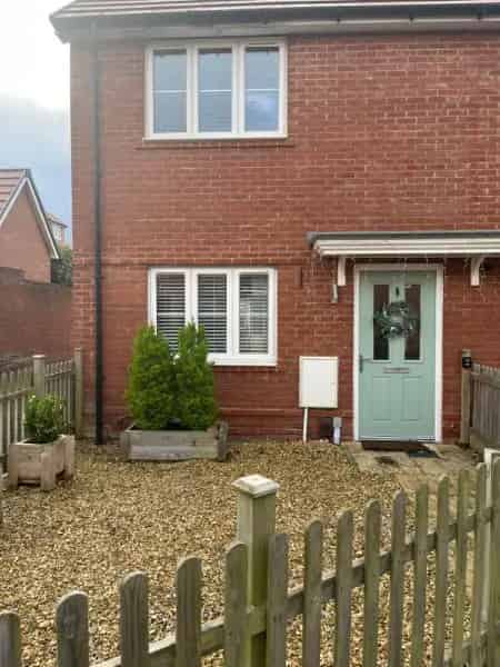 2 Bedroom End Terrace House Kempshott