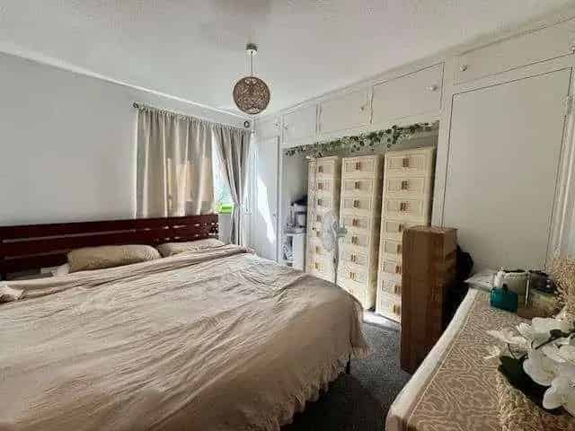 1 Bed Flat for Sale Share of Freehold Rayners Lane