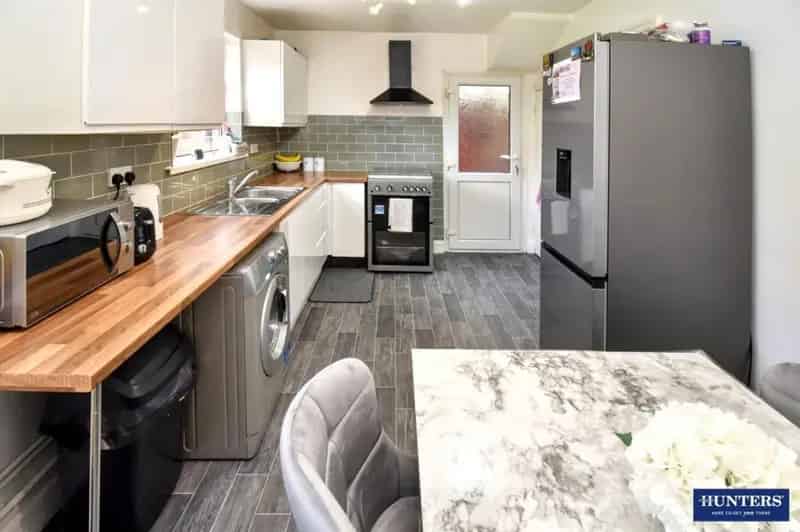 3 Bed Semi-Detached House for Sale