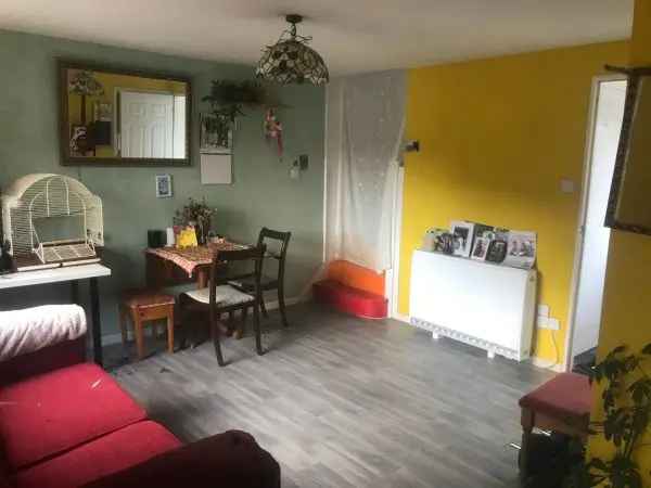 House For Rent in Glastonbury, England