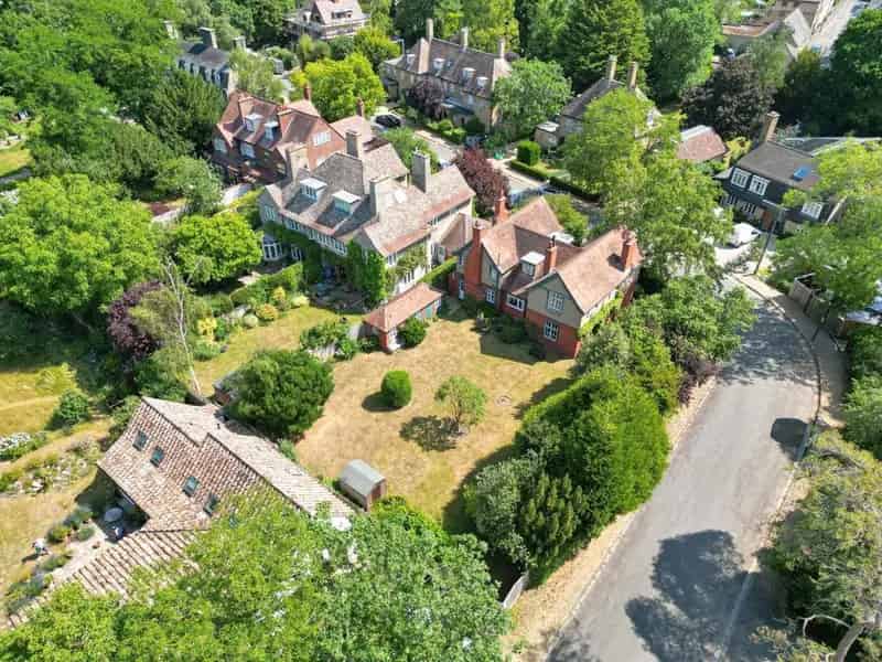 5 Bedroom Detached House for Sale in Cambridge