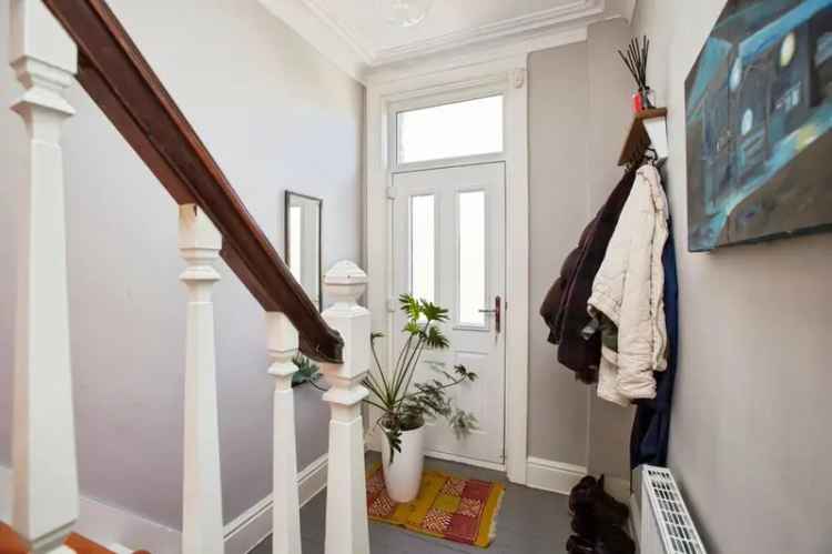 4 Bedroom Semi Detached House Halifax HX2