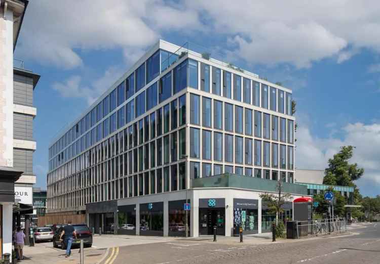 Commercial property For Rent in 255, High Street, Guildford, England