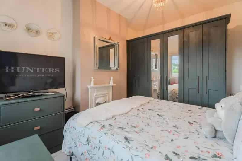 2 Bed Terrace House for Sale