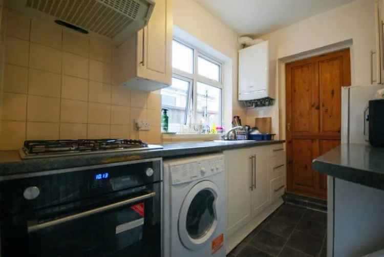 4 Bedroom House Near UoB - Students Welcome