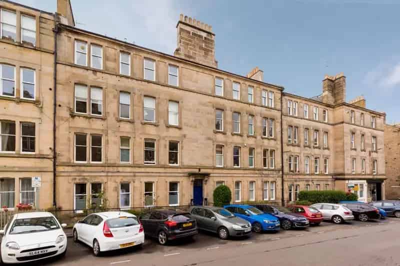 2 Bedroom Flat to Rent in Stockbridge