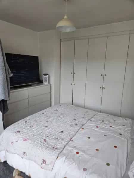 Ground Floor Flat Near Beach and Amenities