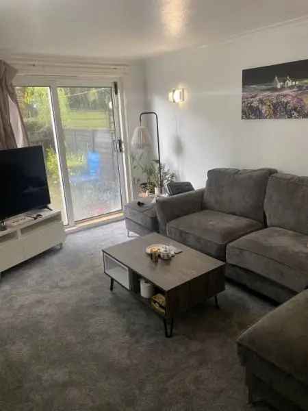 Flat For Rent in Tameside, England